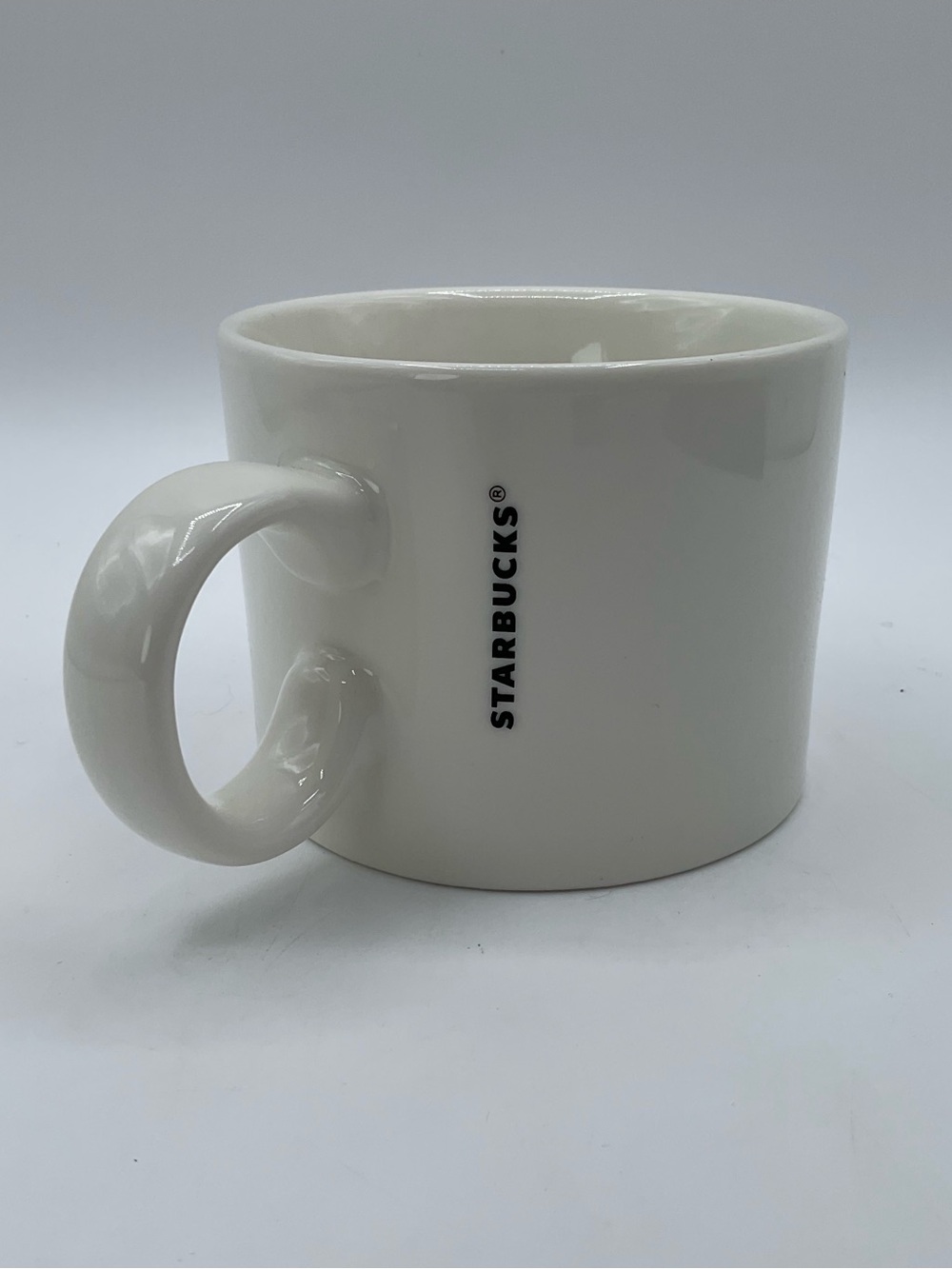 Starbucks White Ceramic Coffee Mug 12 oz Minimalist Logo Cup 2017 loop handle